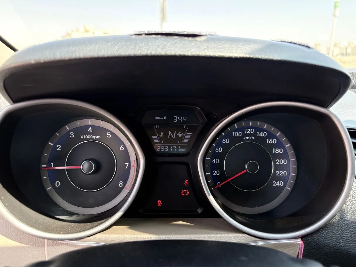 Car image 23
