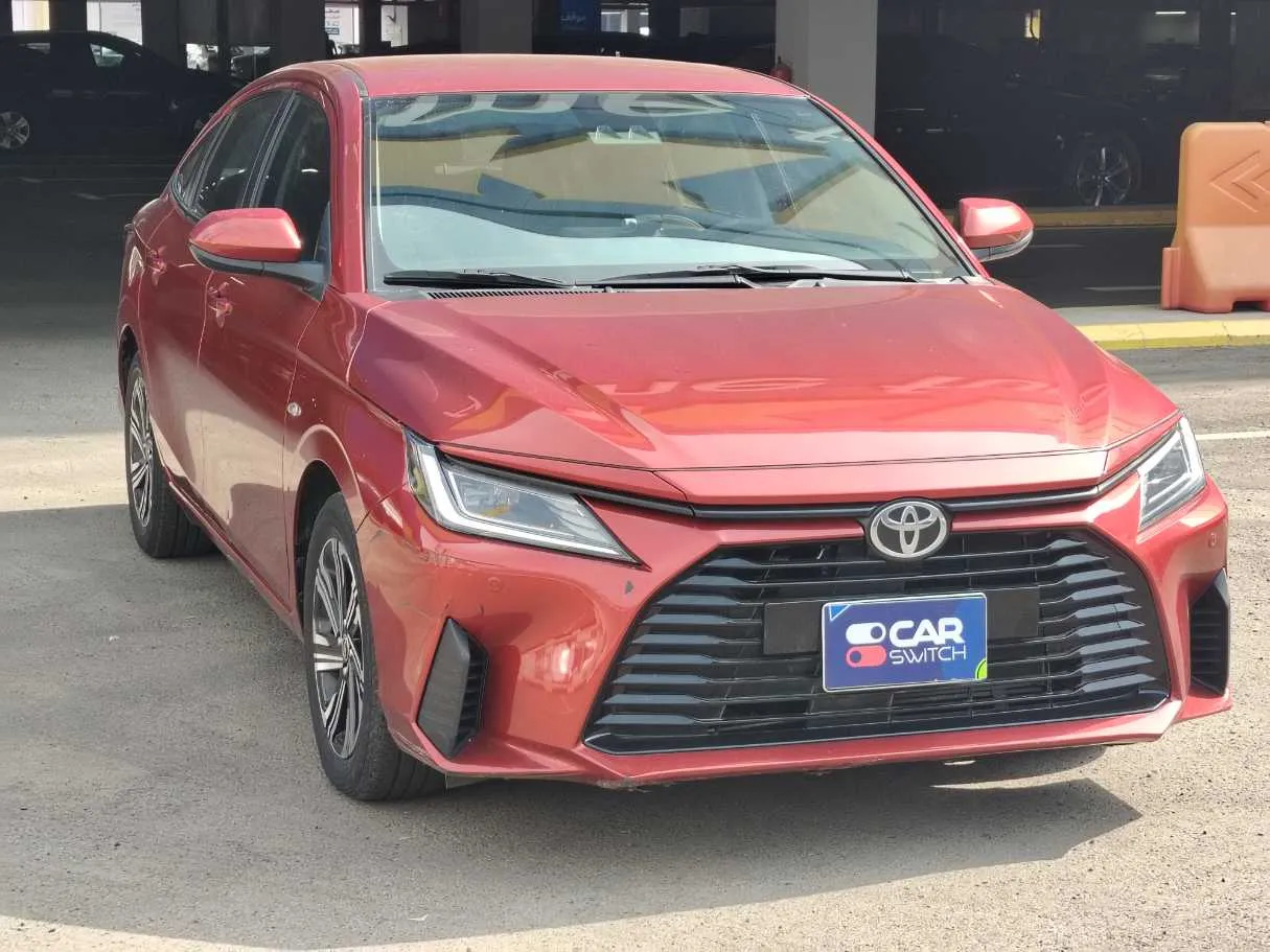 Car image 3