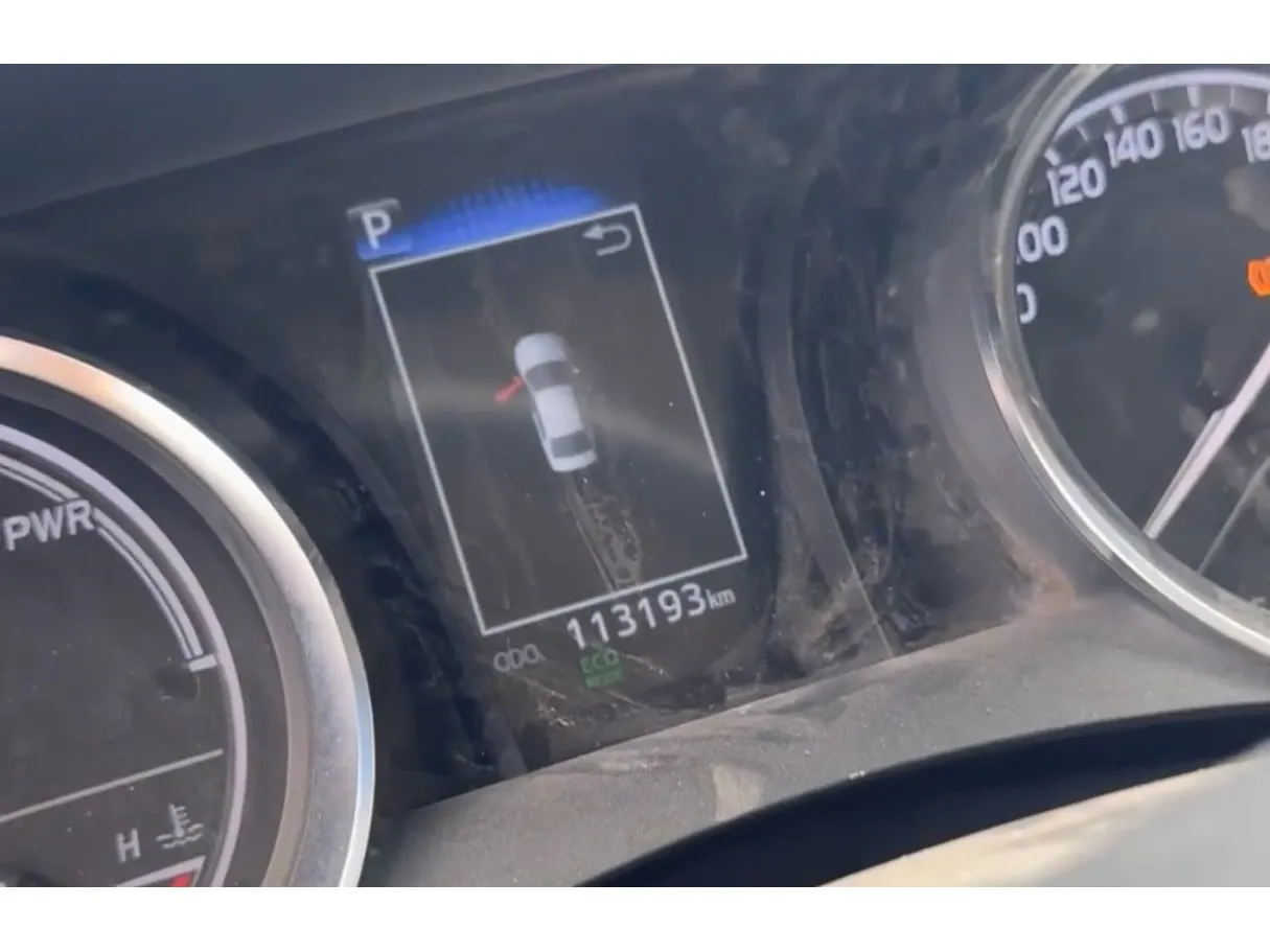 Car image 20