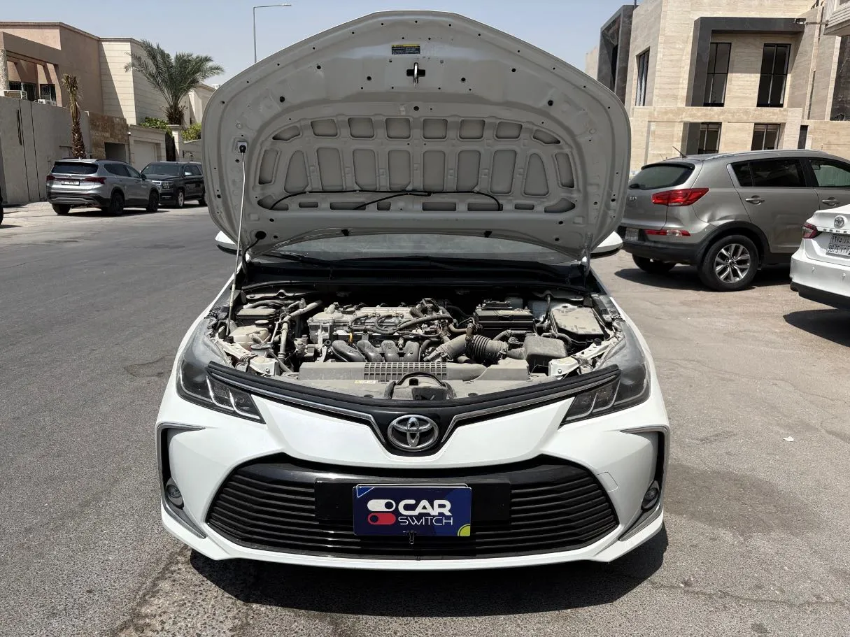 Car image 25