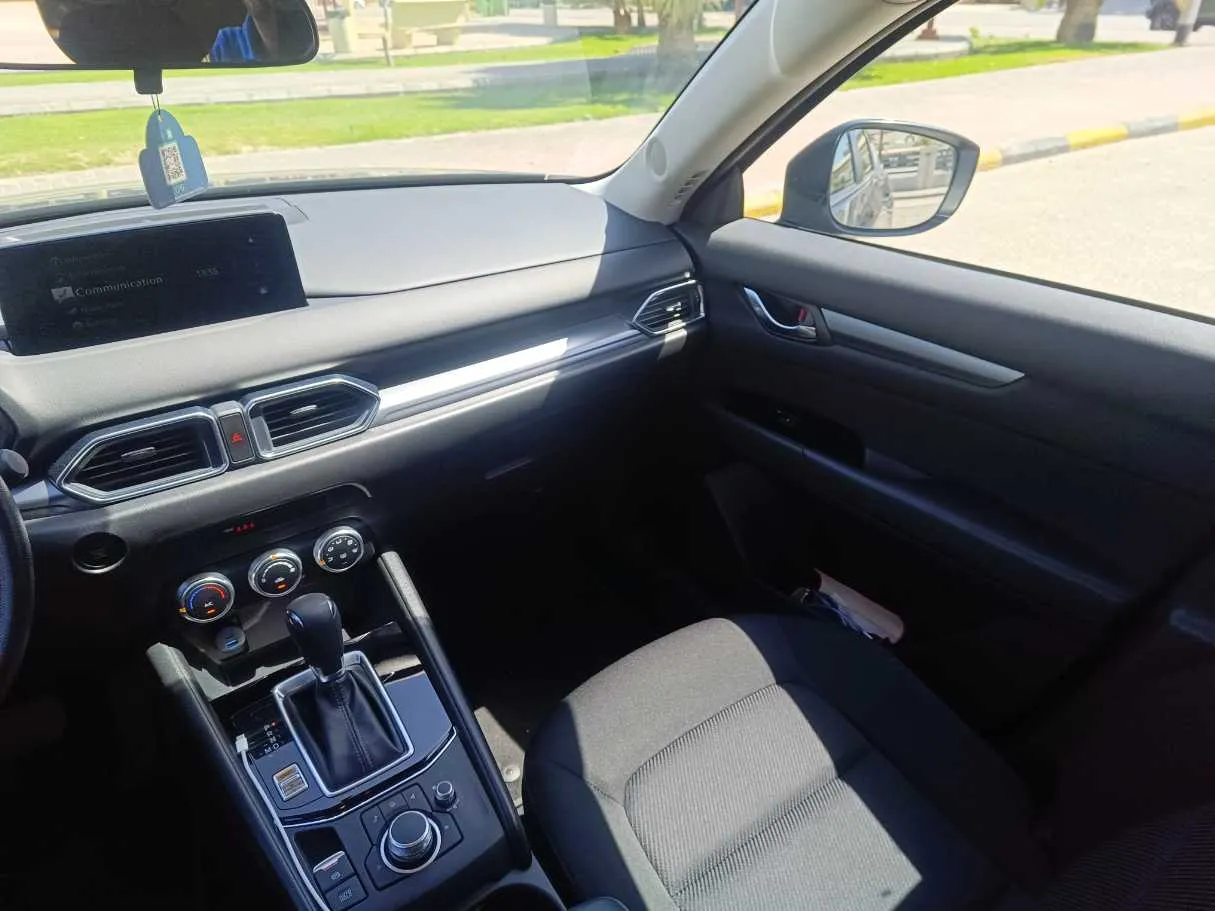 Car image 29