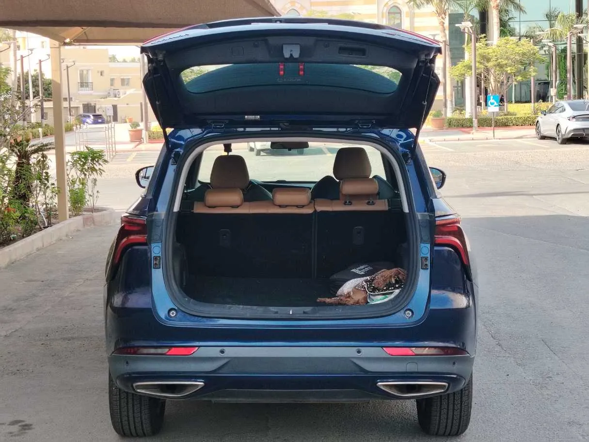 Car image 23