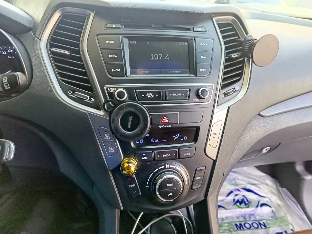 Car image 24