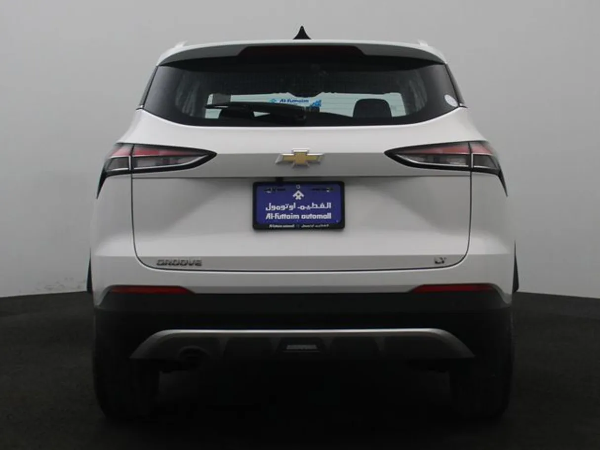 Car image 12