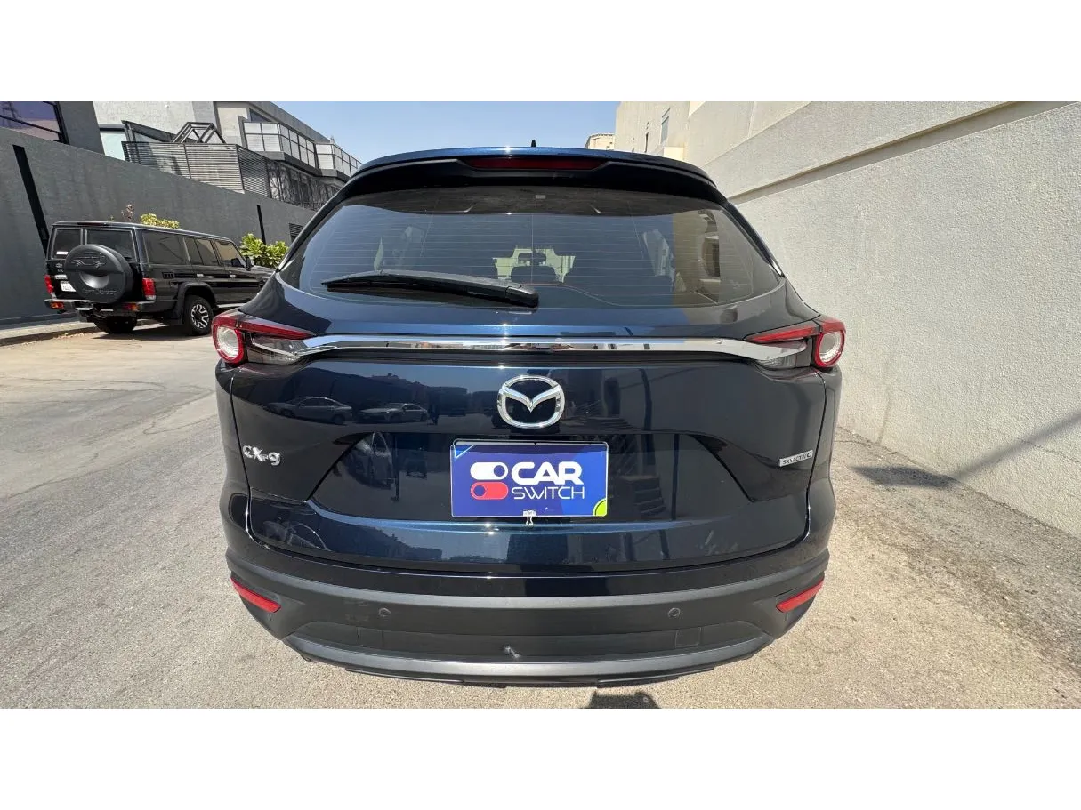 Car image 6