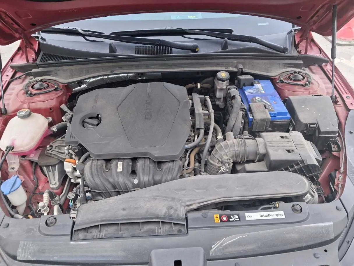Car image 21