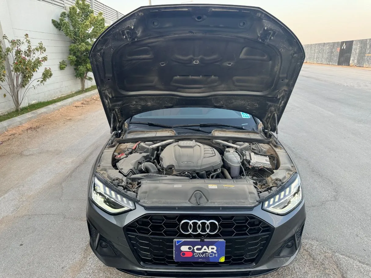 Car image 29