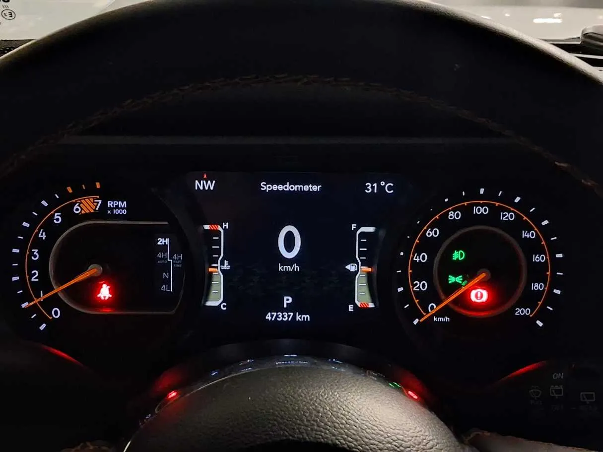 Car image 20