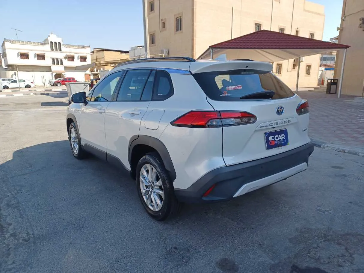 Car image 7
