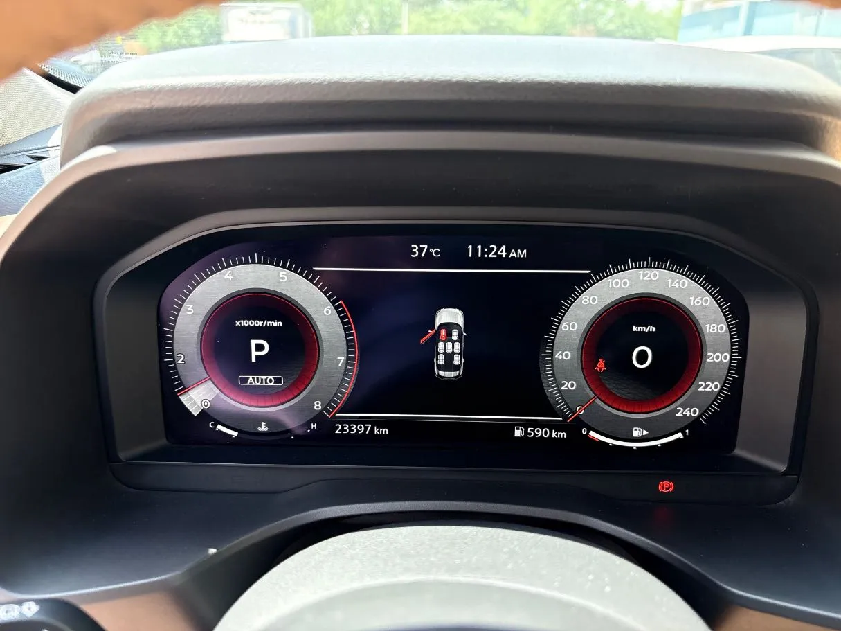 Car image 23
