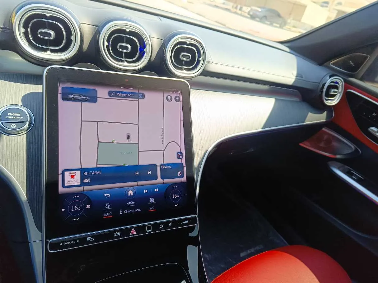 Car image 25