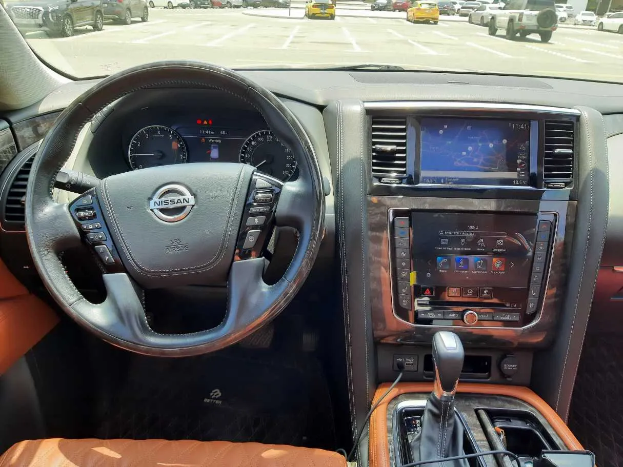 Car image 17