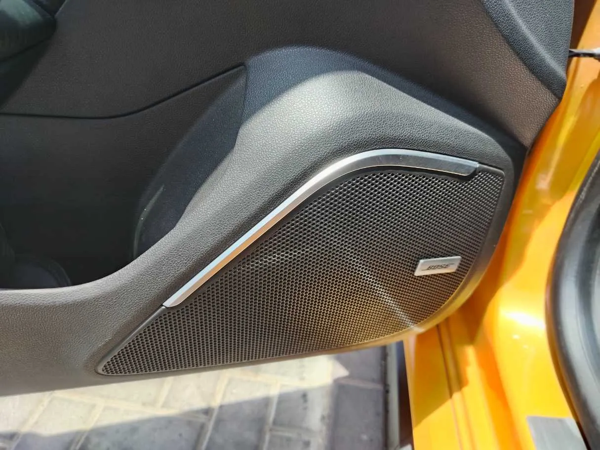 Car image 40