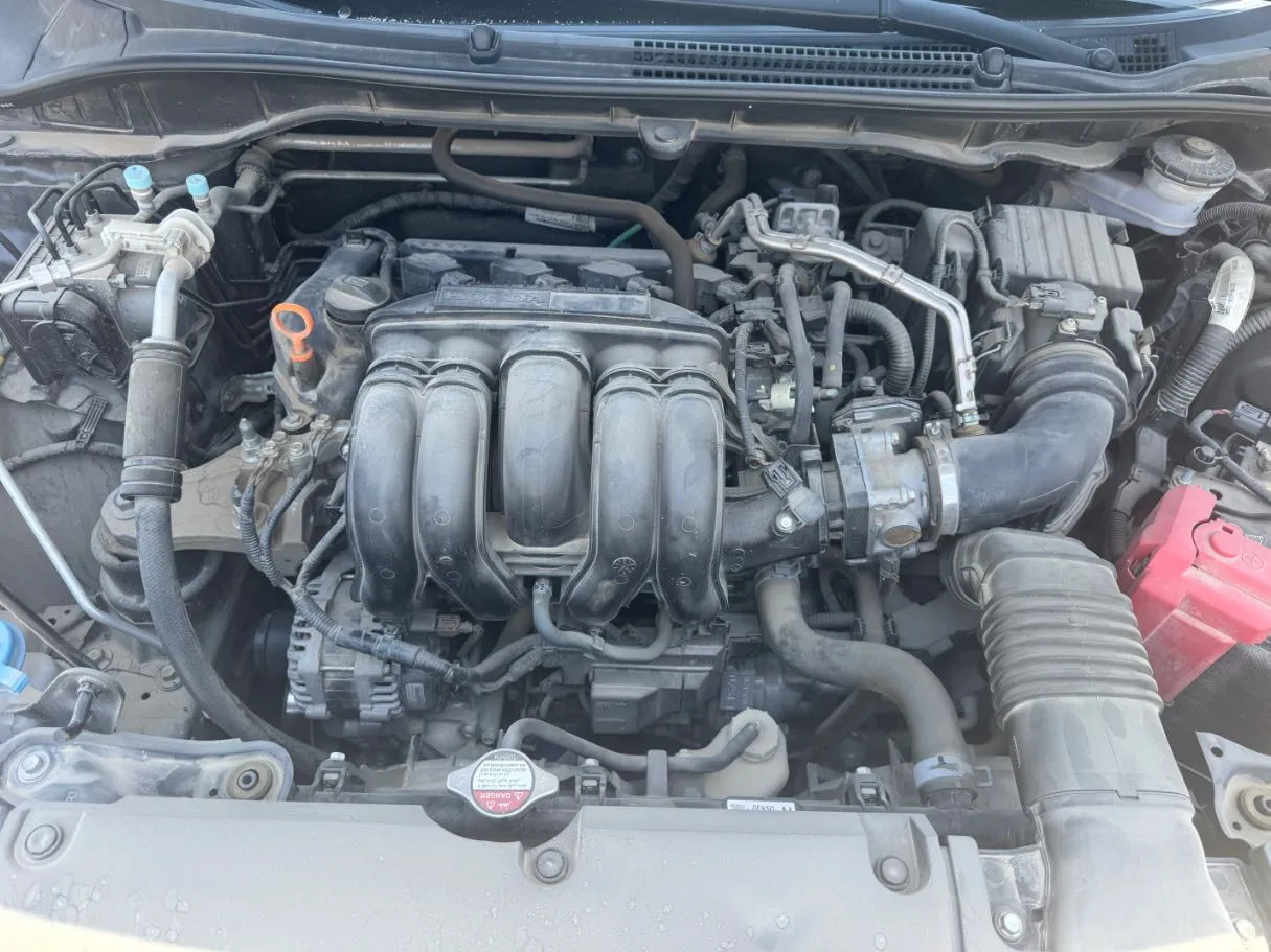 Car image 23