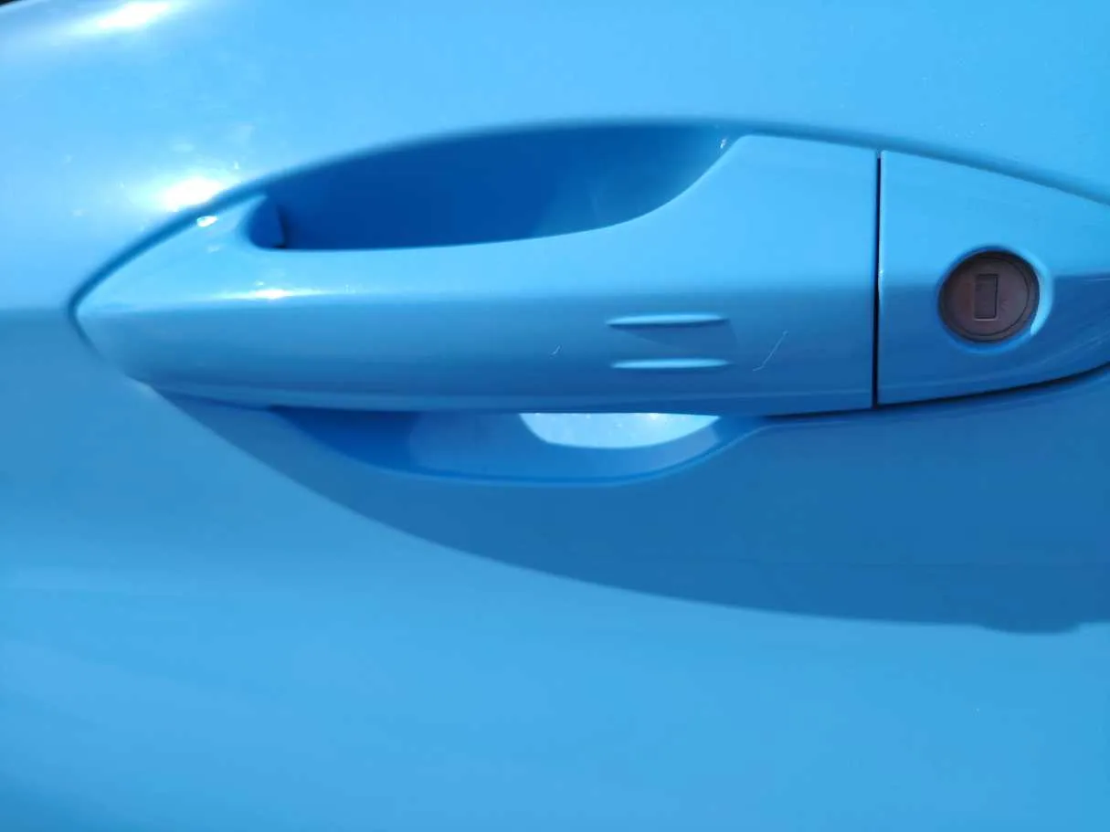 Car image 28