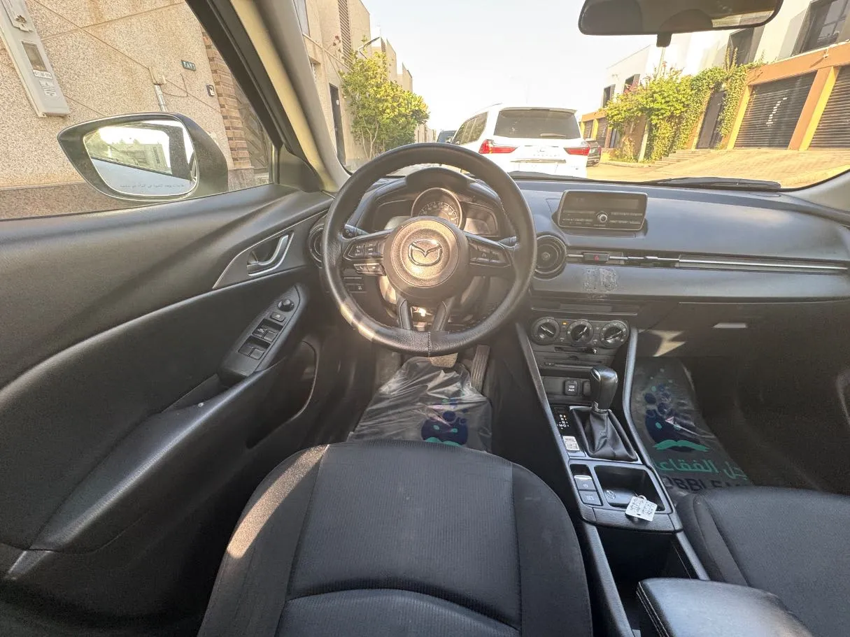Car image 16