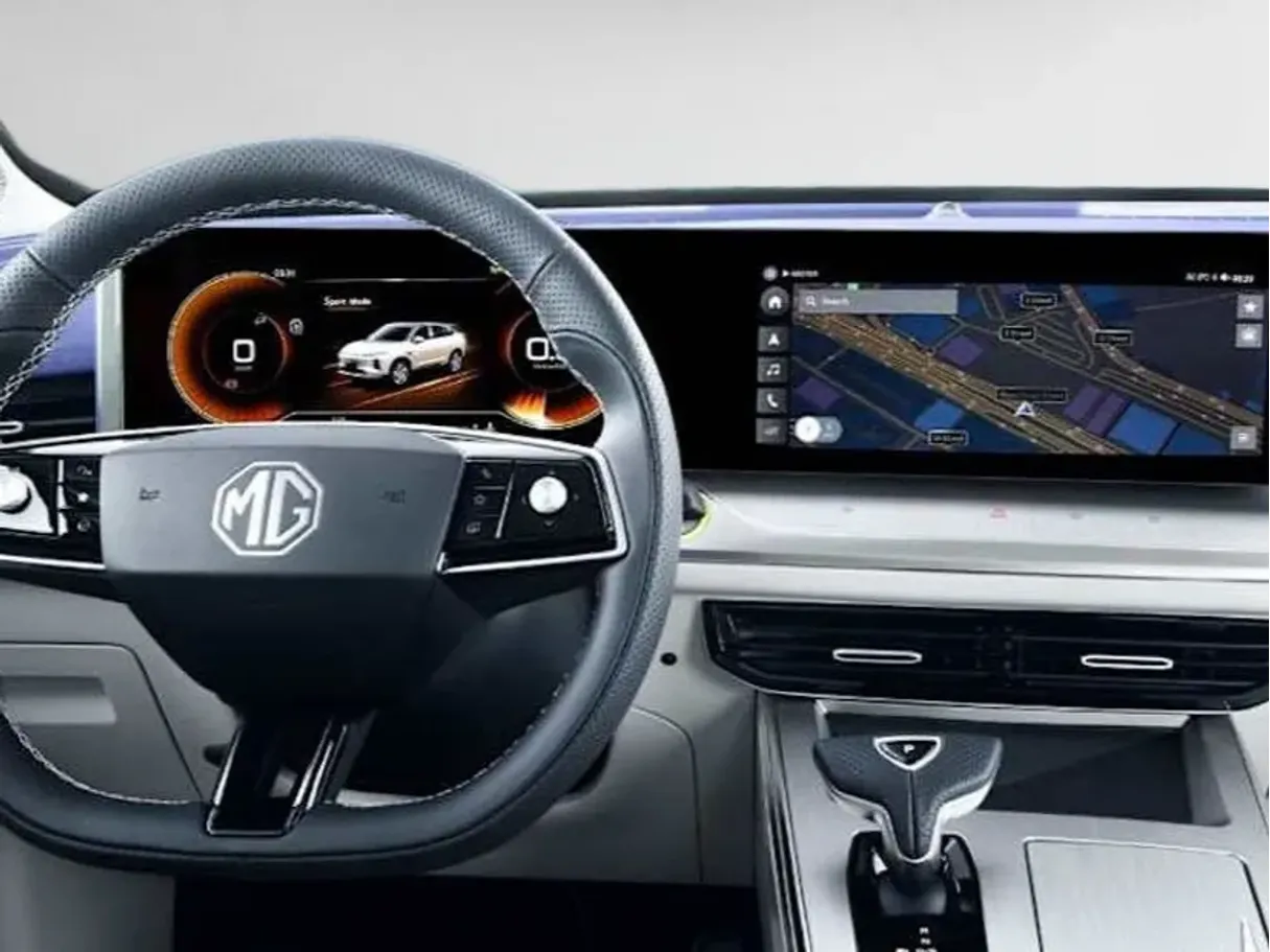 Car image 12