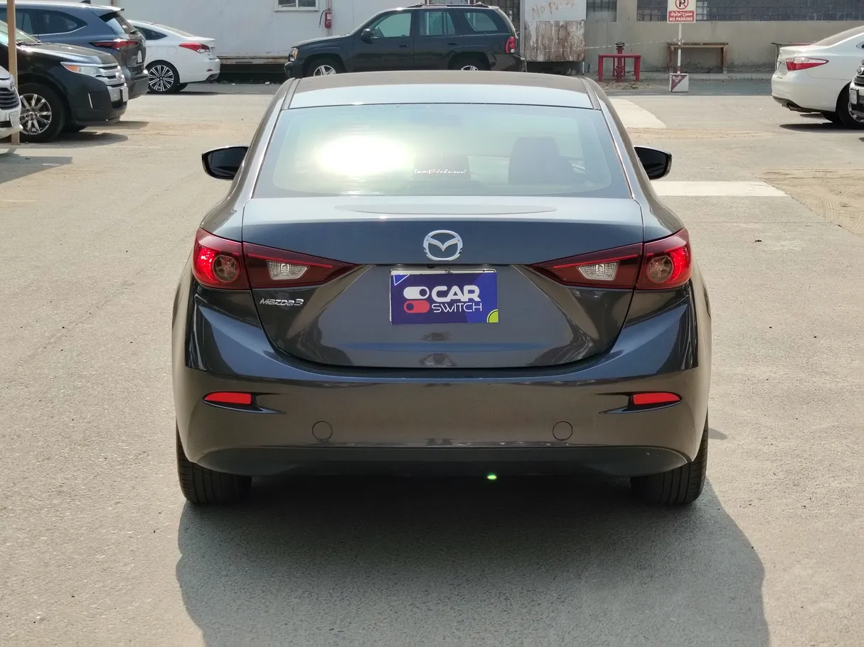 Car image 5
