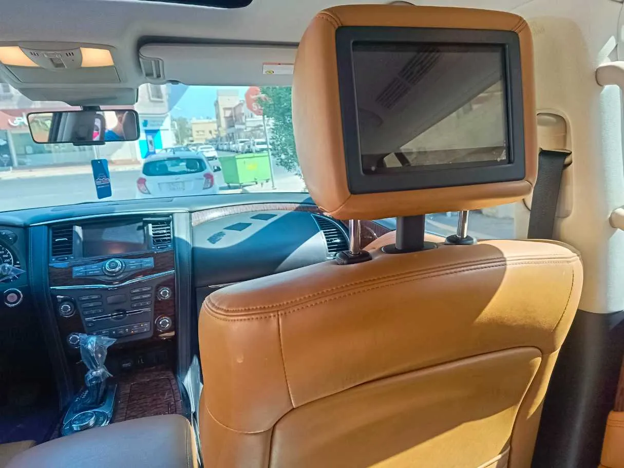 Car image 36
