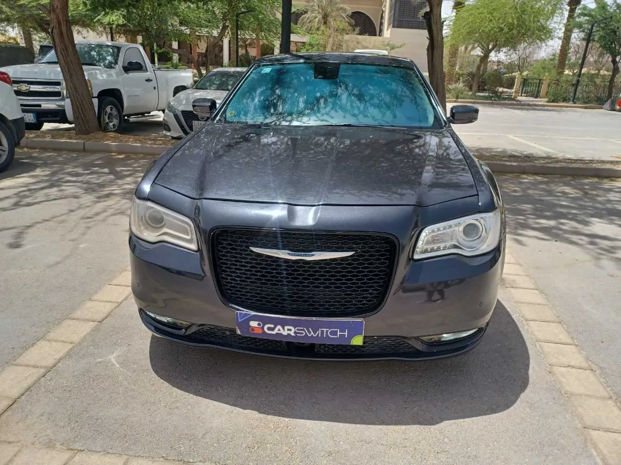 Car image 2
