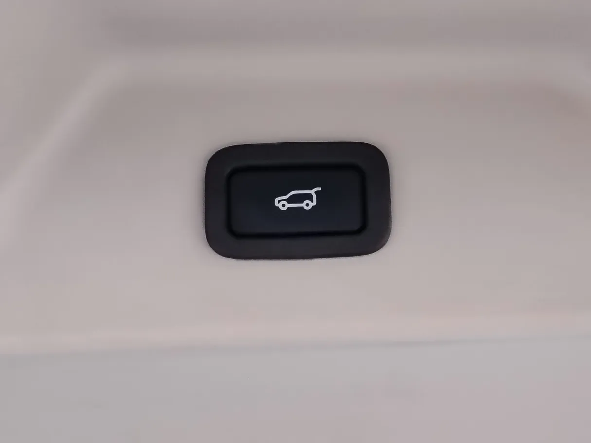 Car image 45