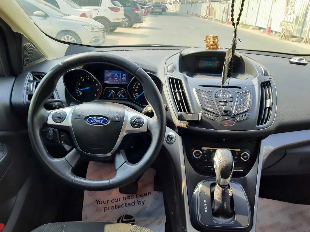 Car image 16