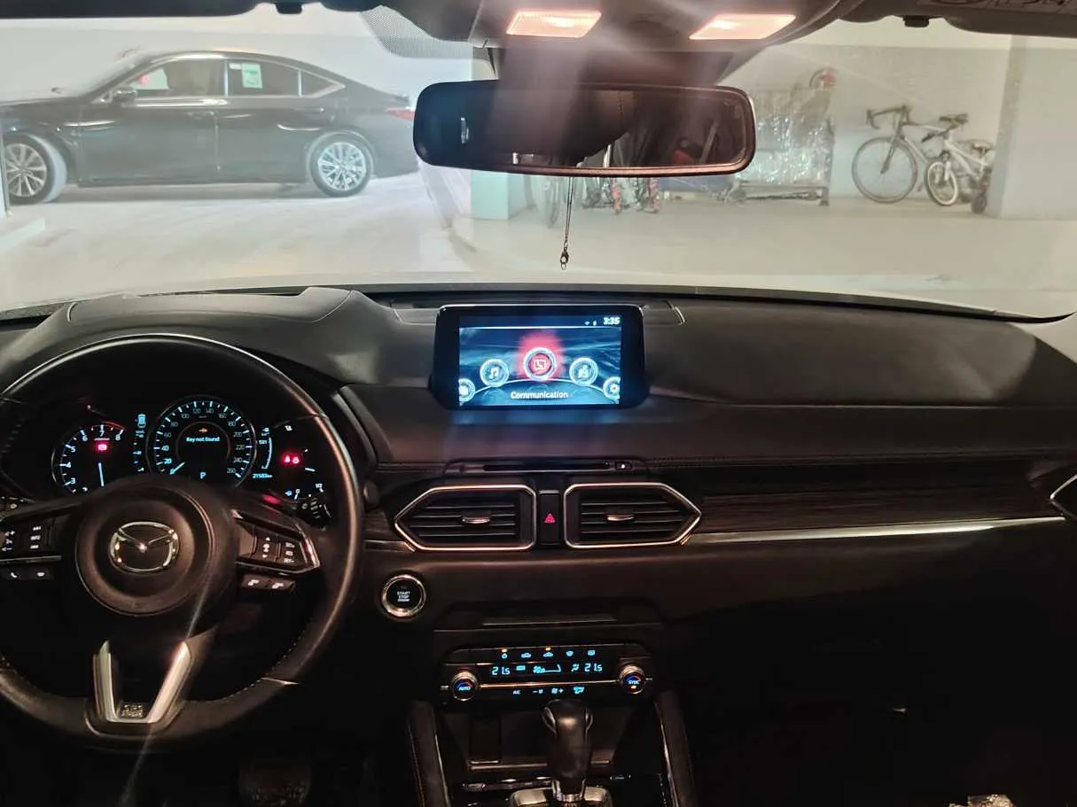 Car image 17
