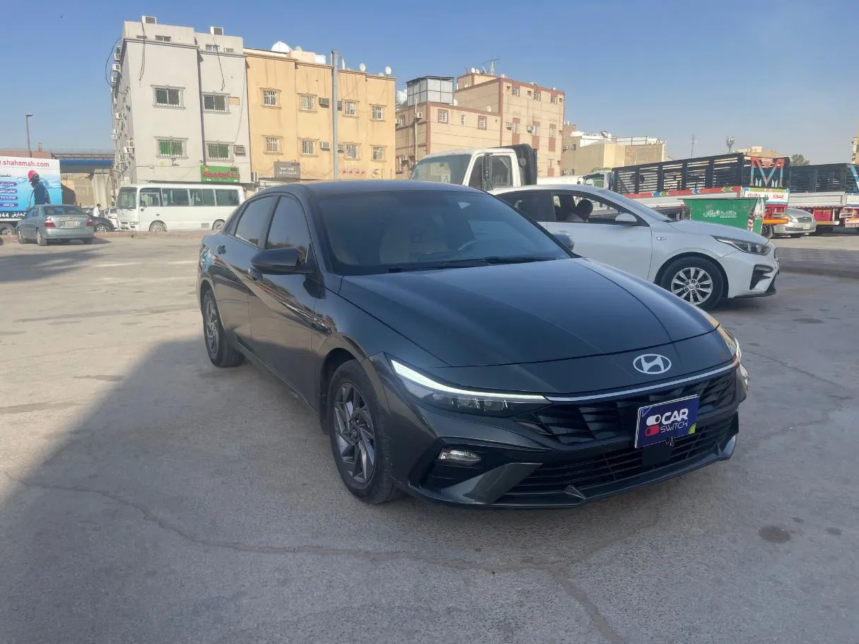 Car image 3