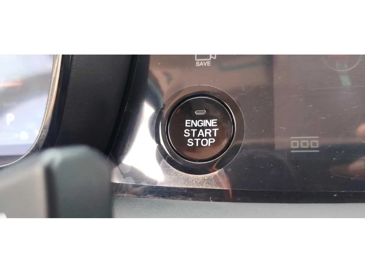 Car image 29