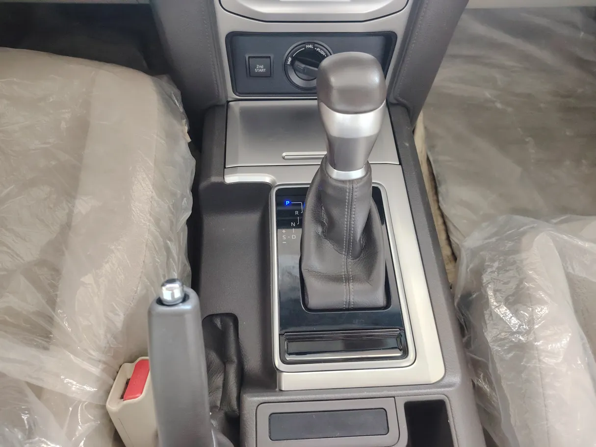 Car image 20