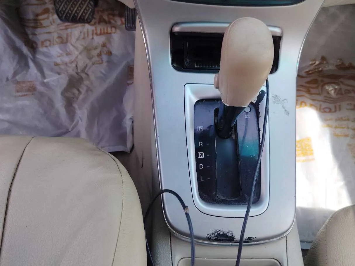 Car image 17