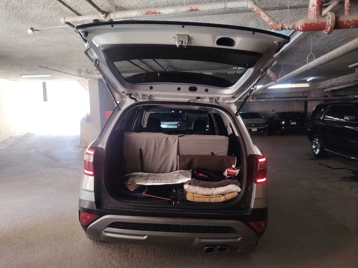 Car image 20