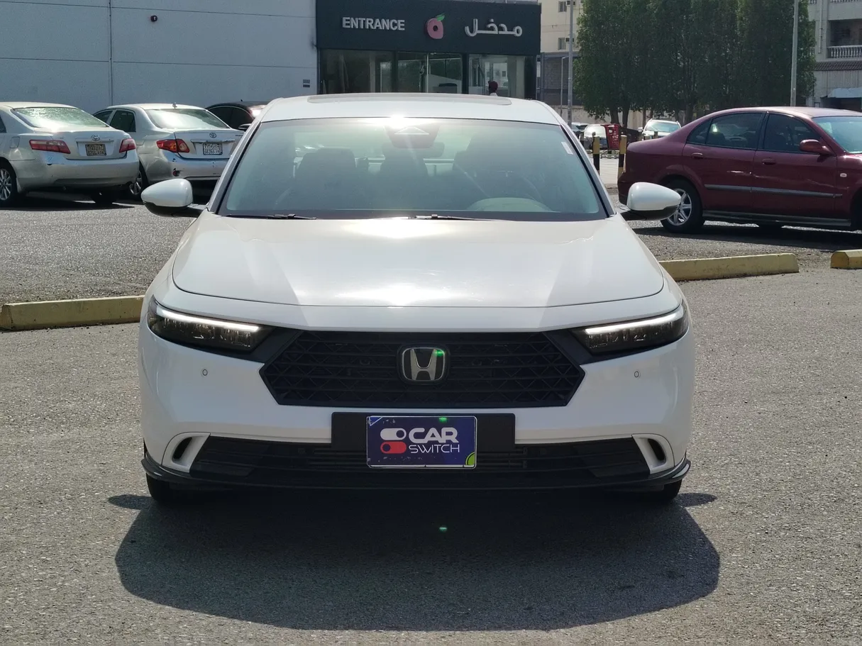 Car image 2