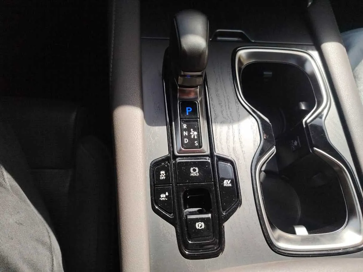 Car image 22
