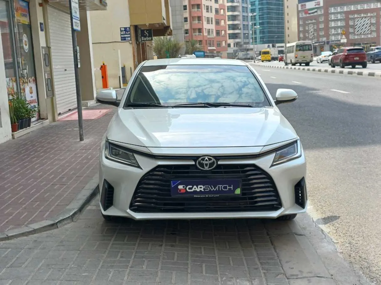 Car image 2