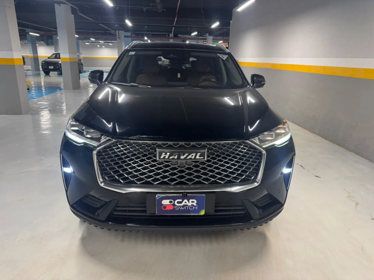 Car image 2
