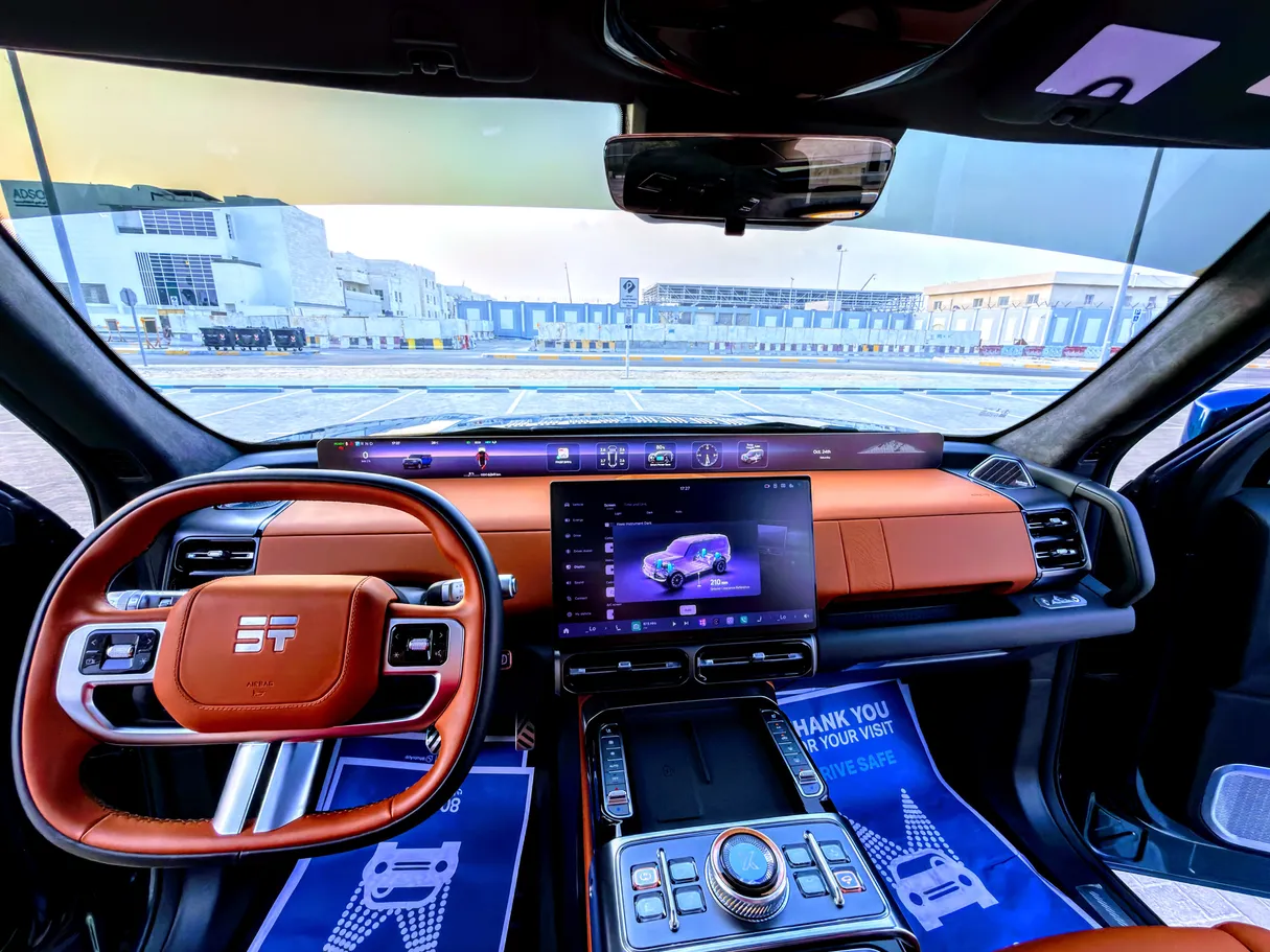 Car image 7