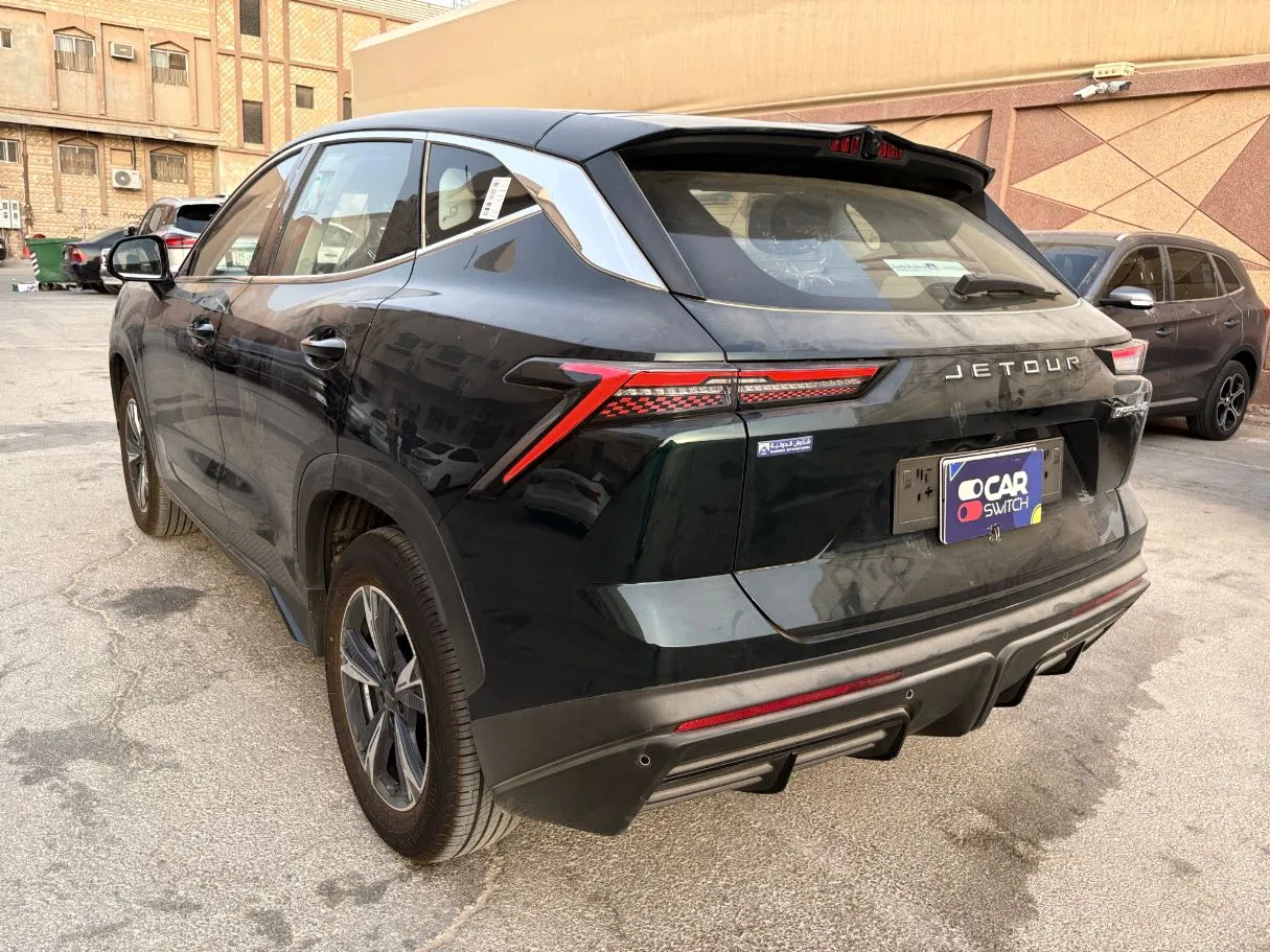 Car image 7