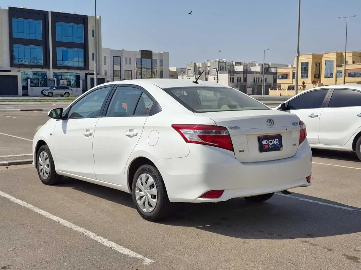 Car image 7