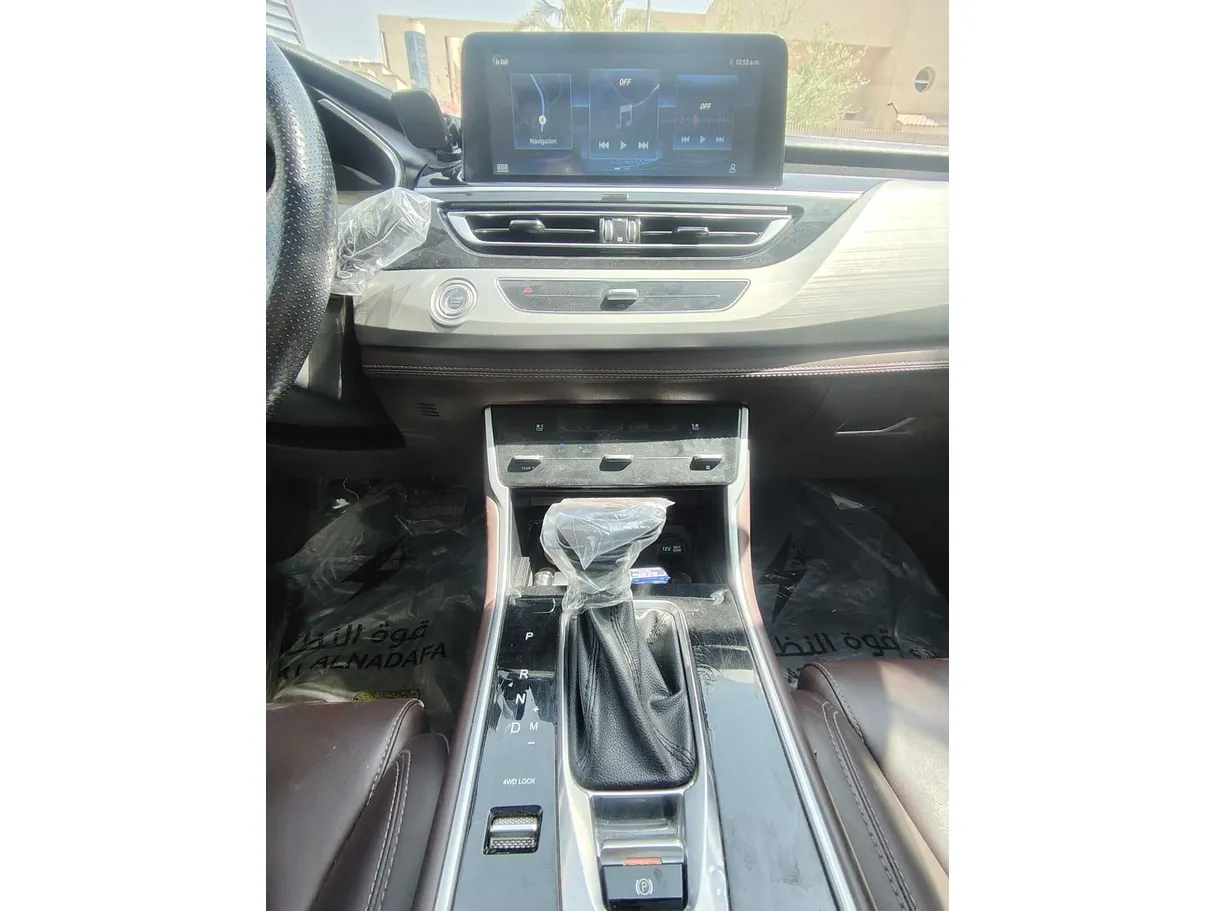 Car image 20