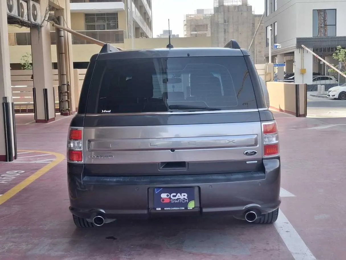 Car image 6