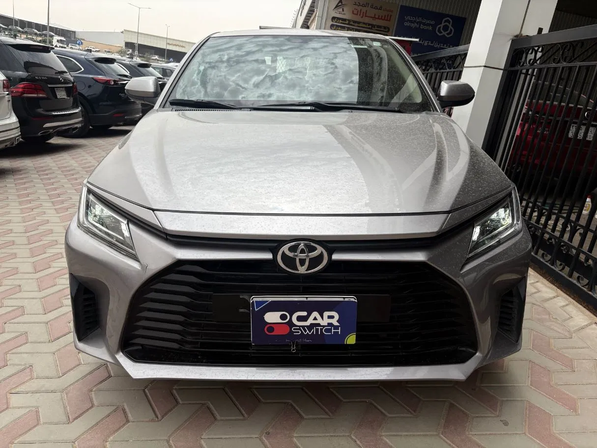 Car image 2