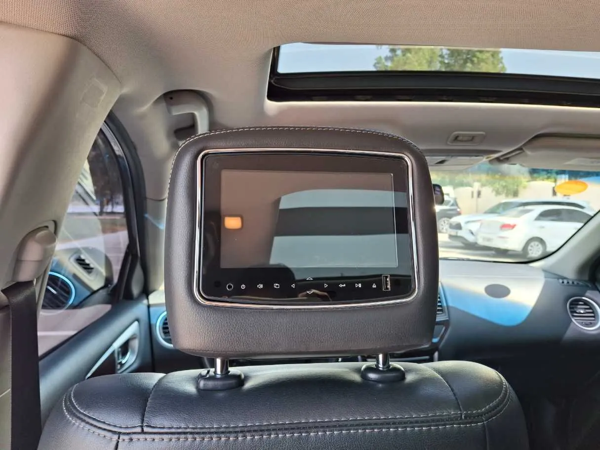 Car image 21