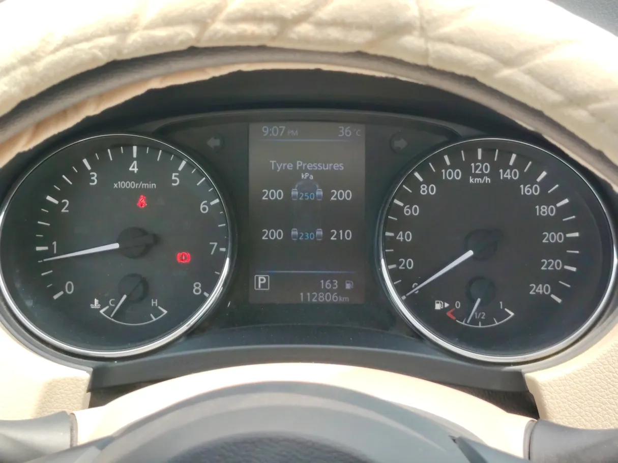 Car image 23