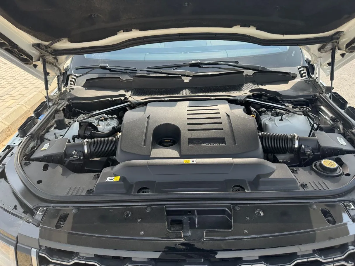 Car image 33