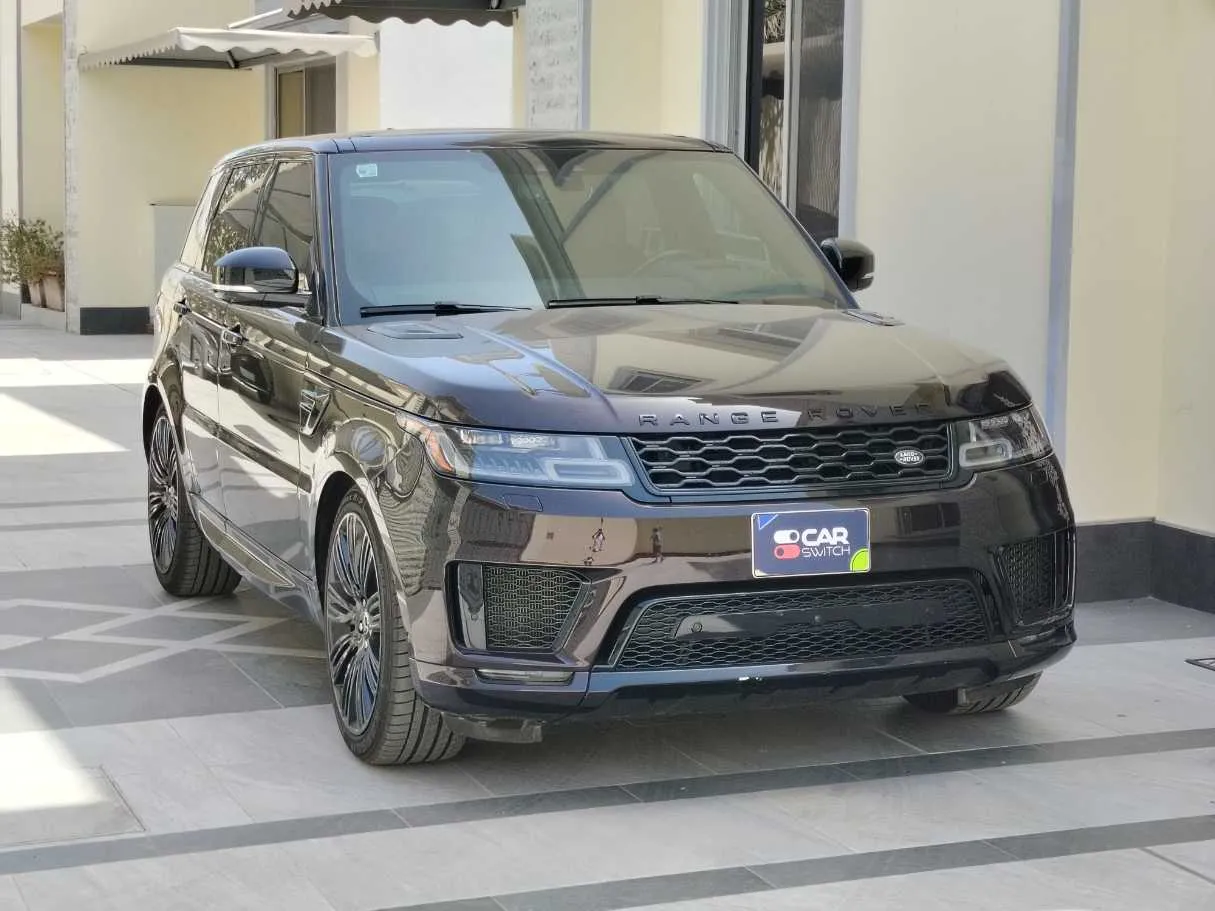 Car image 3
