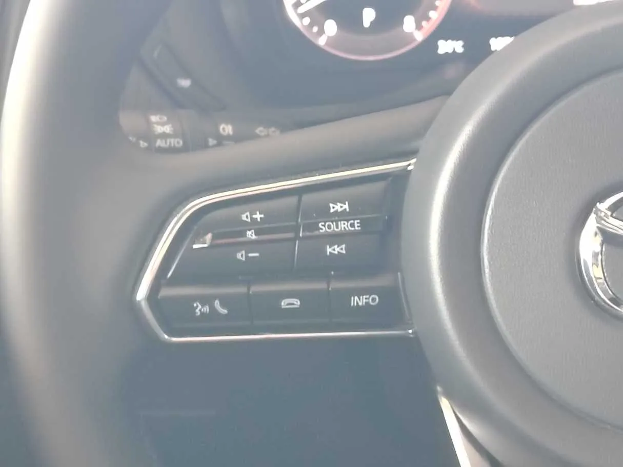 Car image 27