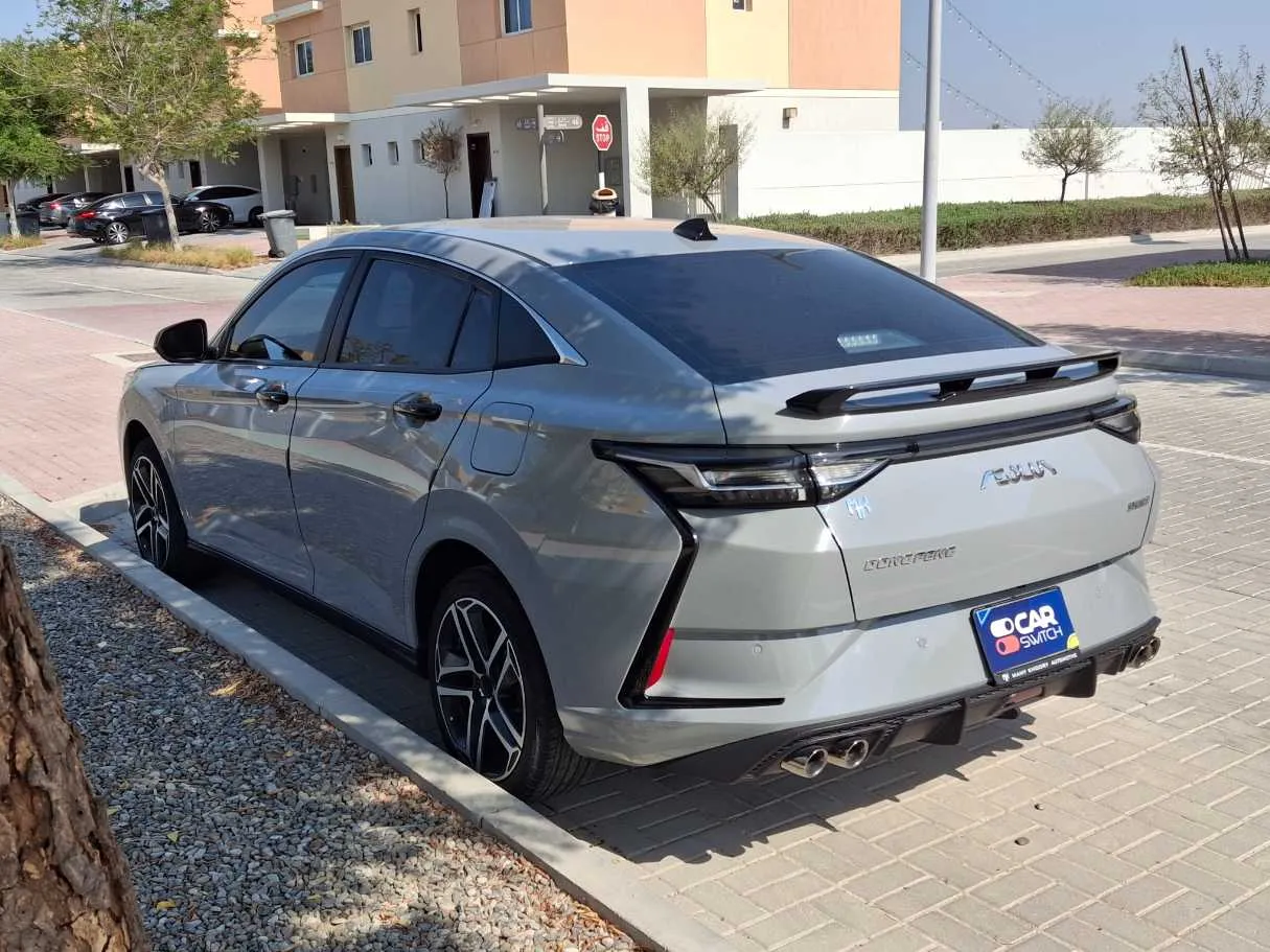 Car image 7
