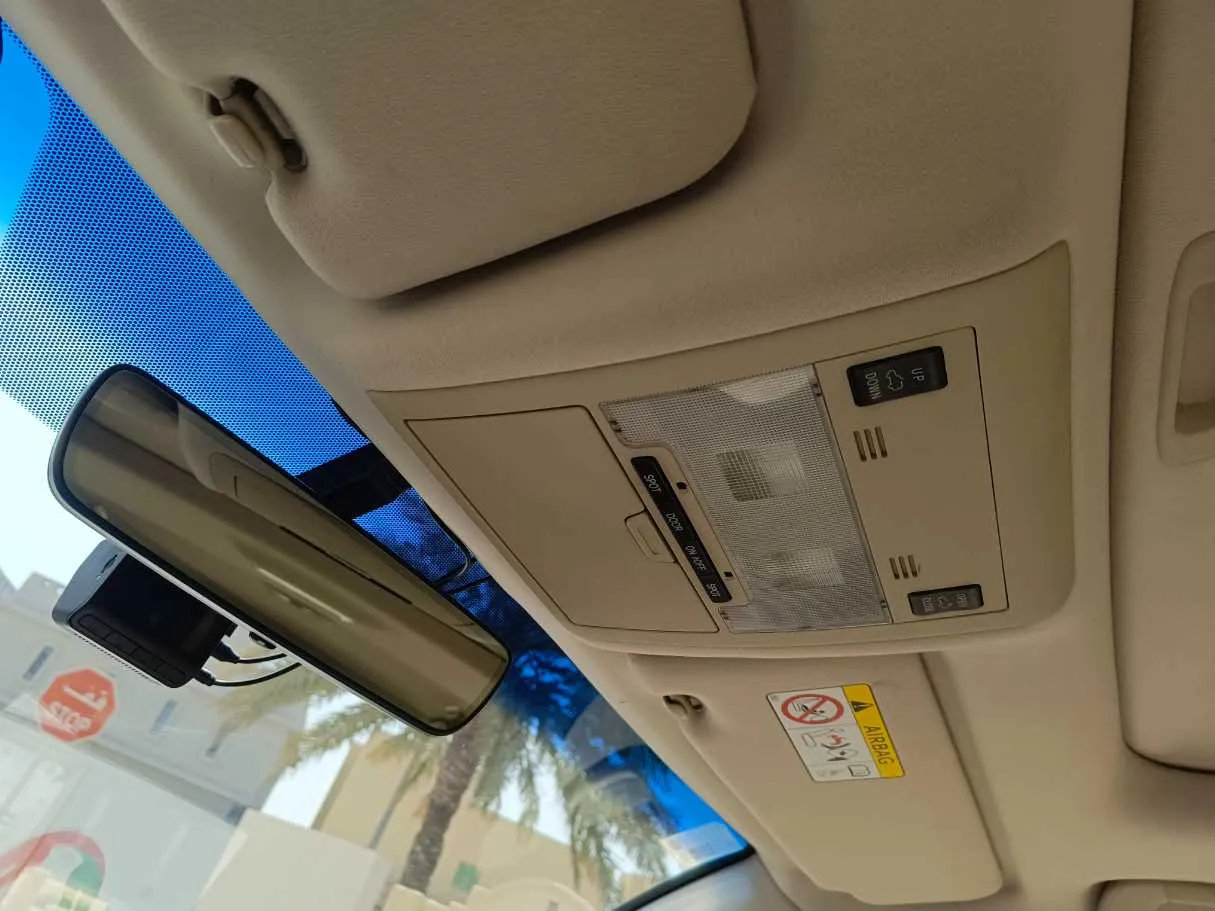 Car image 35
