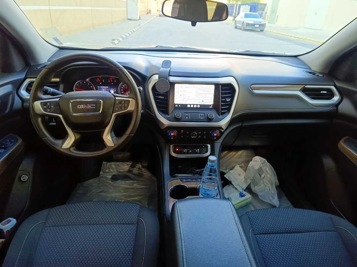 Car image 30